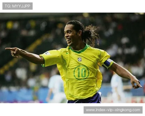 足球中场的短传回环成为进攻法宝 足球中场的短传回环成为进攻法宝