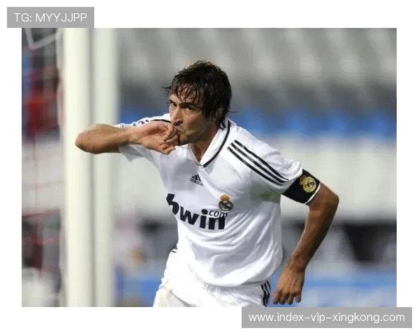 劳尔：从金童到老将，伯纳乌王子的坚守，劳尔为什么叫伯纳乌王子