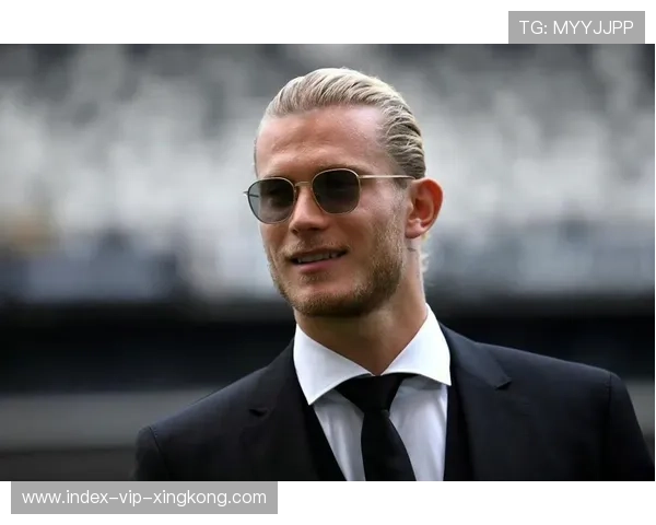 纽卡波普的高球处理十分稳 纽卡波普的高球处理十分稳