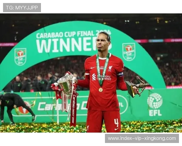 利物浦范迪克补射头球破门