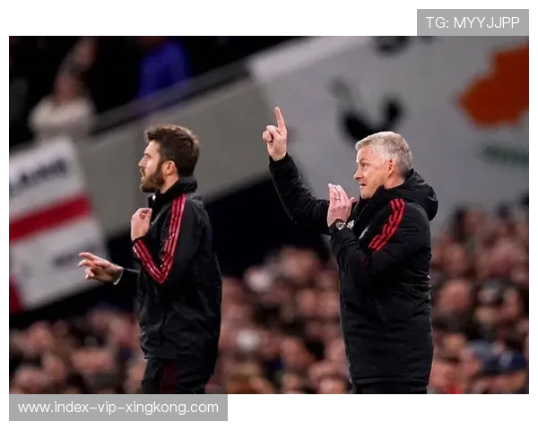 卡里克进入曼联帅位讨论范围，内部评估逐渐展开