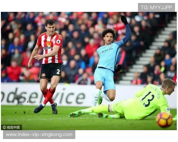 萨内禁区边缘左脚搓射远角打偏